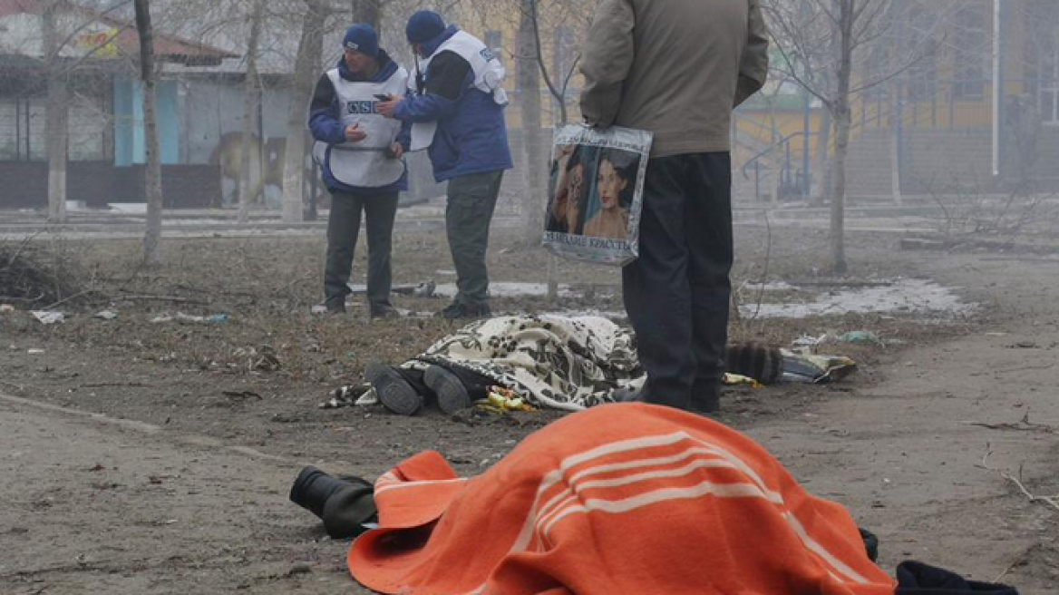 Ουκρανία: Στους 30 οι νεκροί από τους βομβαρδισμούς στη Μαριούπολη